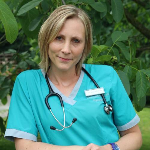 Tierärztin Dr. Annika Hoffschulte Tierärztin Dr. Annika Hoffschulte